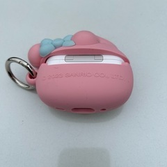 AirPods Pro充電器(イヤホン無し)とかわいいケースの画像
