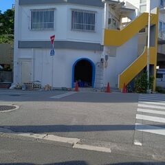 住宅の個人修理屋 − 沖縄県