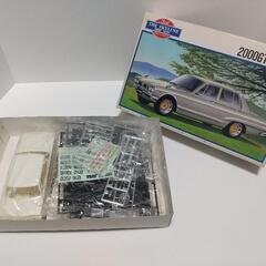 🚗アオシマ 1/24 ハコスカ 4ドア 2000 GT プラモデル 未組立 当時物の画像