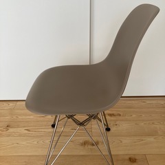 Herman Miller | EAMES サイドシェルチェア