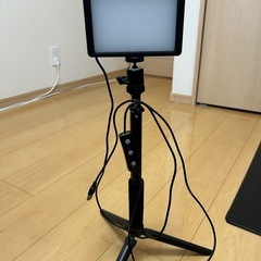 Neewer  USBスタンドライトの画像