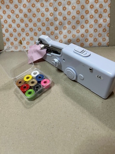 ハンドミシン糸ボビン付