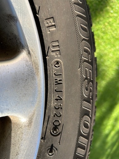 スタッドレスタイヤ　155/65R13