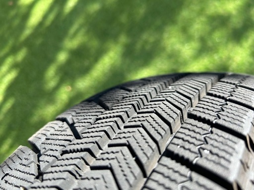 スタッドレスタイヤ　155/65R13