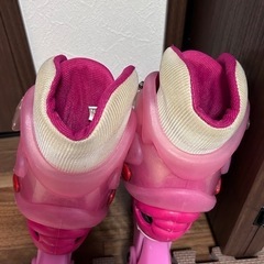 アジャスタブル　インラインスケート　ピンク　18cm〜20cmの画像