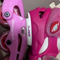 アジャスタブル　インラインスケート　ピンク　18cm〜20cmの画像