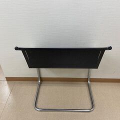マガジンラック パンフレットラック 　PULS　プラスの画像
