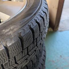 バリ溝スタッドレスタイヤ155/65R13の画像