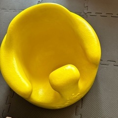 Bumbo　バンボ　黄色椅子　赤ちゃん
