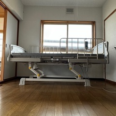 介護用ベッドの画像