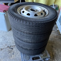 YOKOHAMAタイヤ　4本セットホイール付き　145/80R12