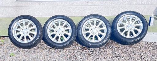 商談中　アルミホイール付きスタッドレスタイヤ