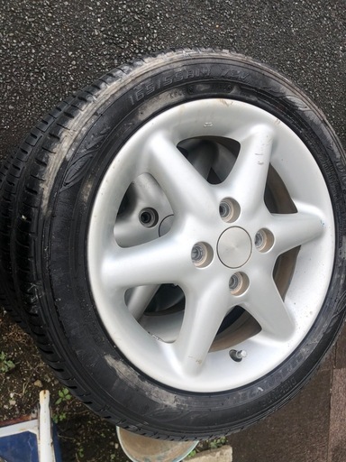 アルミホイルとタイヤ