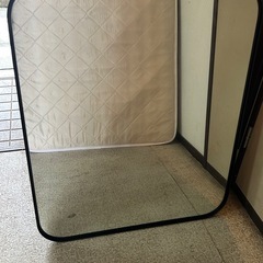 鏡　正方形の画像