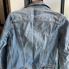 デニムジャケットの画像