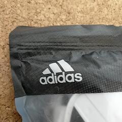 adidas　新品 未開封　シンガード　すねあての画像