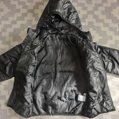 【無料】中綿ベスト ＆ パーカー サイズ１００ ＆ １１０の画像