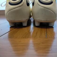 NIKE　サッカー スパイク　TIEMPO　24cmの画像