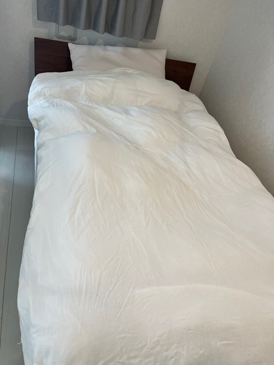 セミダブルベッド