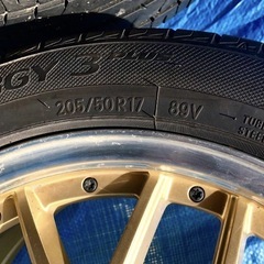 ユーロスポーツ　BLEST アルミホイール　17インチ　5穴　7.0J   　PCD 114.3mm  　OFF 48  タイヤ付　の画像