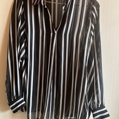 シースルーシャツ