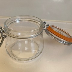 【受渡決定】ガラスの保存容器の画像