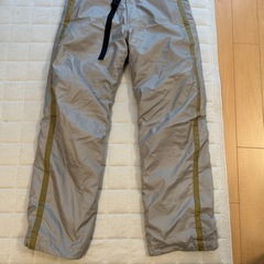 UNIQLO グレー　ズボン　裏起毛の画像