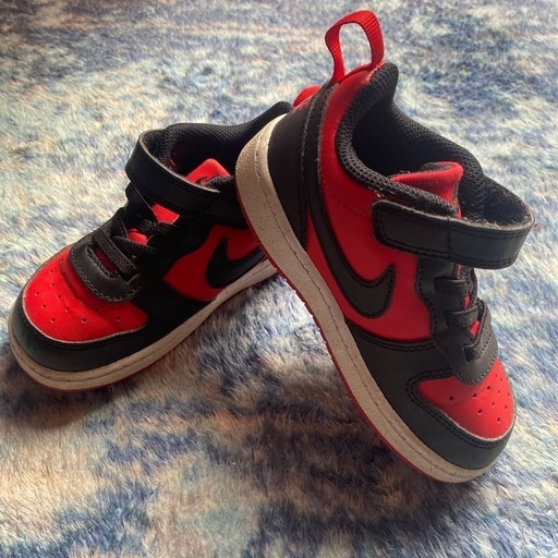 NIKE ♦︎コート　ボロー♦︎14〜14.5cm