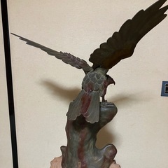 美品　鷹置物　銘ありの画像