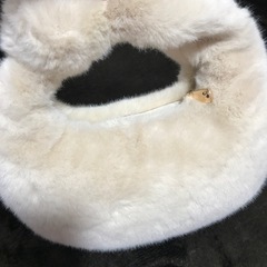 ふわふわ　手提げ　バッグ　ポーチ　新品　