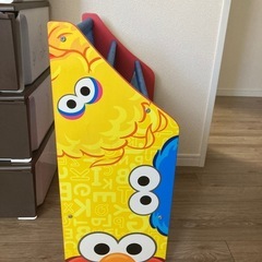子ども用本棚の画像