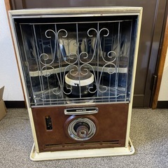 昭和レトロSANYOサンヨー　OIL HEATER　オイルヒーター　石油ストーブ 昭和レトロSANYOサンヨー OIL HEATER オイルヒーター 石油