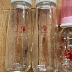 哺乳瓶　4本セットの画像