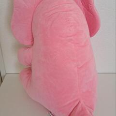 恐竜のぬいぐるみの画像