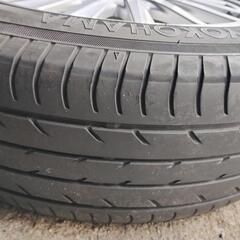 トヨタ純正15インチアルミホイール　美品＋195.65.15ヨコハマブルーアース　 の画像