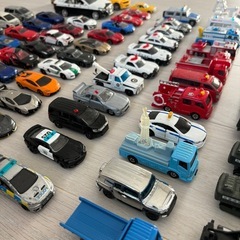 トミカとミニカー90台の画像