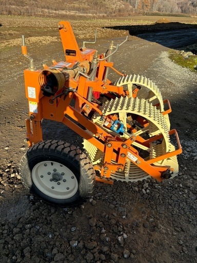 十勝農機 ビートタッパー