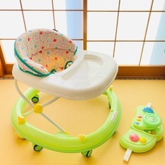 歩行器　ベビーチェア