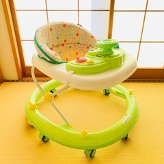 歩行器　ベビーチェアの画像