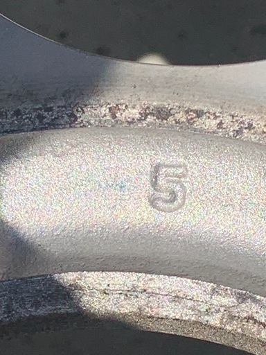 ジムニーシエラなど用アルミホイール付きスタッドレスタイヤ 205/70R15