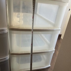 プラスチックの引き出し6代の画像