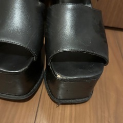 GYDA サンダル　厚底の画像