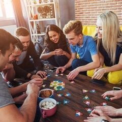大人のボードゲーム！現在、15人以上集まっています！