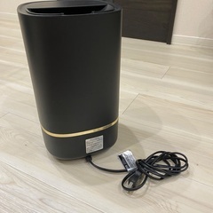 【値下げ】超音波加湿器　湿度センサー付きの画像
