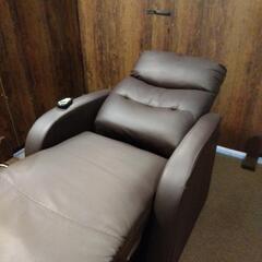 電動リクライニングソファ☆マツエク、エステ☆の画像