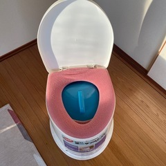 ポータブルトイレ　
の画像