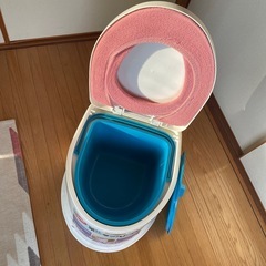 ポータブルトイレ　
の画像