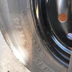 スチールホイールタイヤ付きの画像