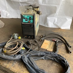 新ダイワ工業　交流直流TIG溶接機 　STW201A