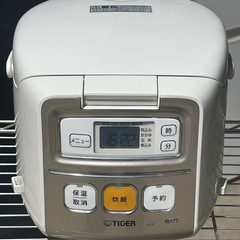 タイガー　マイコン炊飯ジャー　炊飯器　炊きたてミニ　３合炊き　ホ...